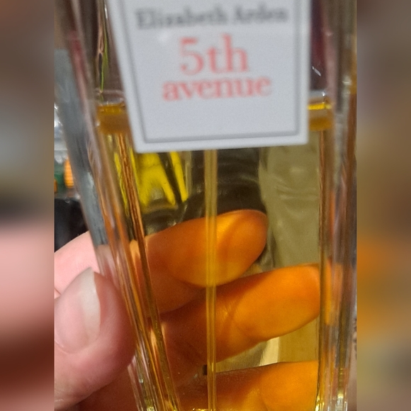 5th Avenue - Picture 3 of 3